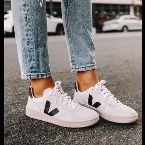 women's veja sneakers